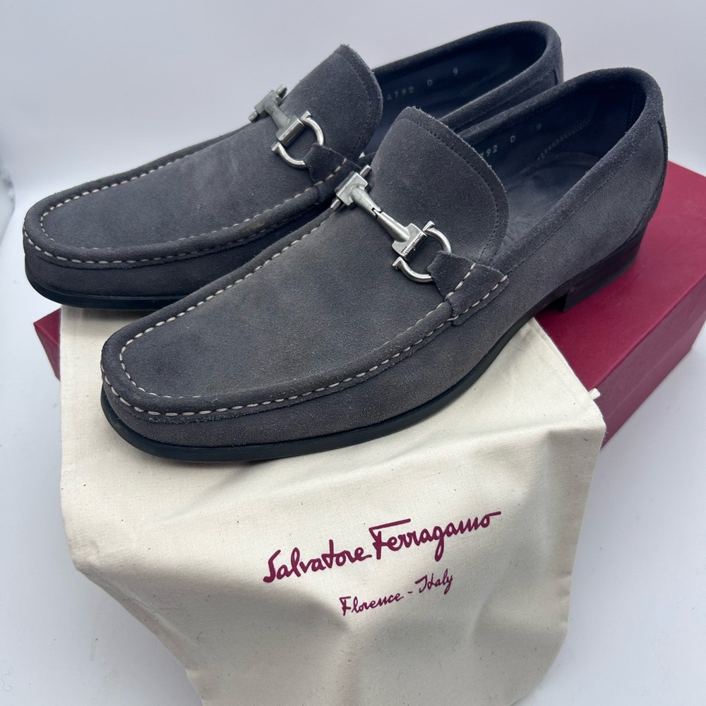 Salvatore Ferragamo Gancini Bit Loafers Men's US 9 D Gray Suede Leather Silver - Picture 1 of 15